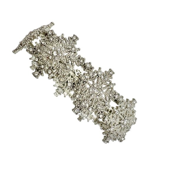 Vintage Inspired Silver Tone Snowflake Stretch Bracelet With Rhinestone Accents - Picture 7 of 10